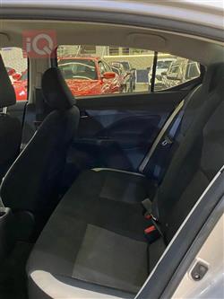 نيسان فيرسا